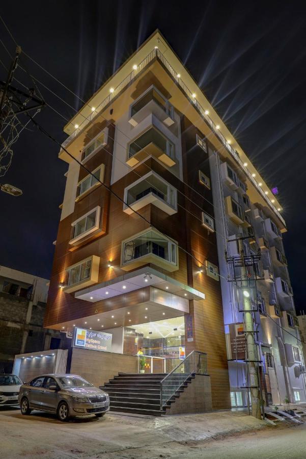 Myspace Tattwa Grand Yelahanka エクステリア 写真